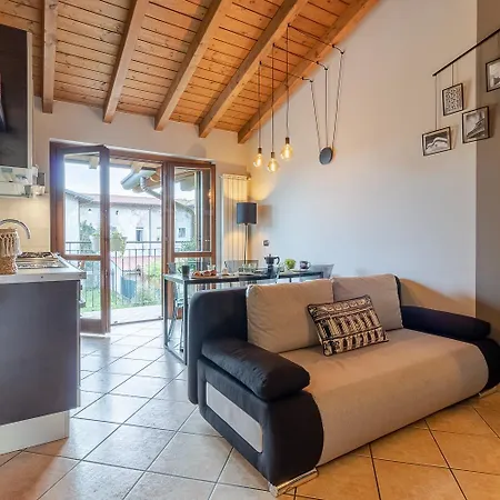 Interno 13 - Coffee, Wifi & Mxp Apartment Somma Lombardo Exterior photo